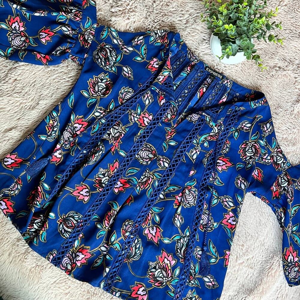 Express Cold Shoulder Royal Blue Boho Floral Print Tassel Blouse Size: XS